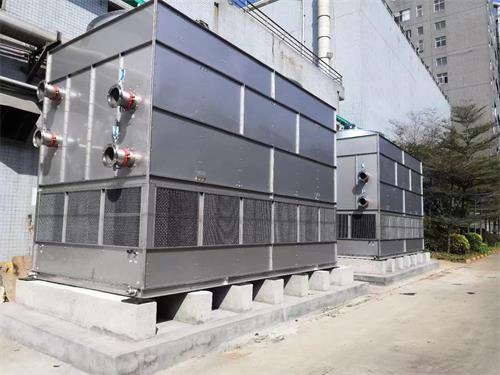 闭式冷却塔用什么样的收水器收水效率高？(冷却塔为什么进行分区配水)