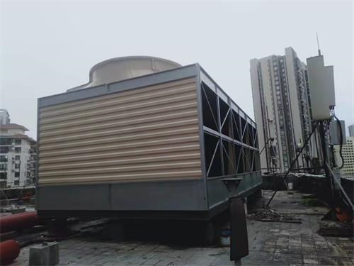 方形横流式冷却塔的特点(四川方形横流冷却塔厂家)